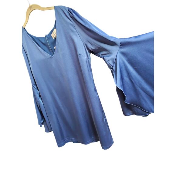 Chloe Kristyn Blue Mini Sheath Dress Bell Sleeves Lined NWT Sz L - Picture 3 of 12